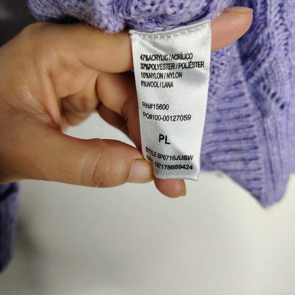 Democracy Women's V-Neck Plus Knit Sweater in Lavender Sz PL - Picture 3 of 12